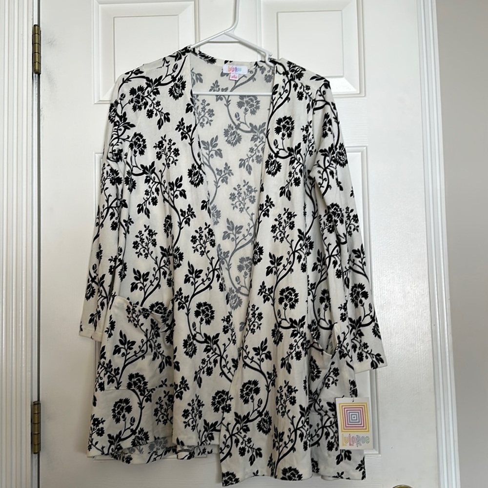 Lula Roe new with tags size small women’s, black and white floral cardigan